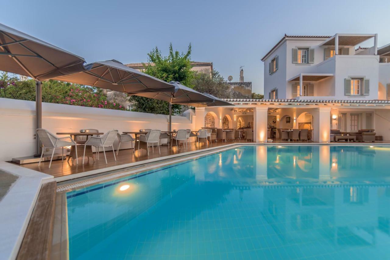 Zoe'S Club Aparthotel Spetses Town ภายนอก รูปภาพ